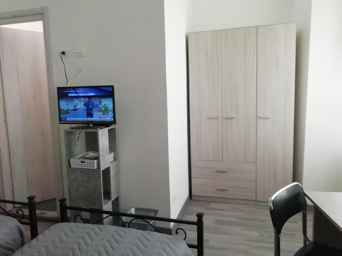 L'Angelo Apartment Omegna Luaran gambar