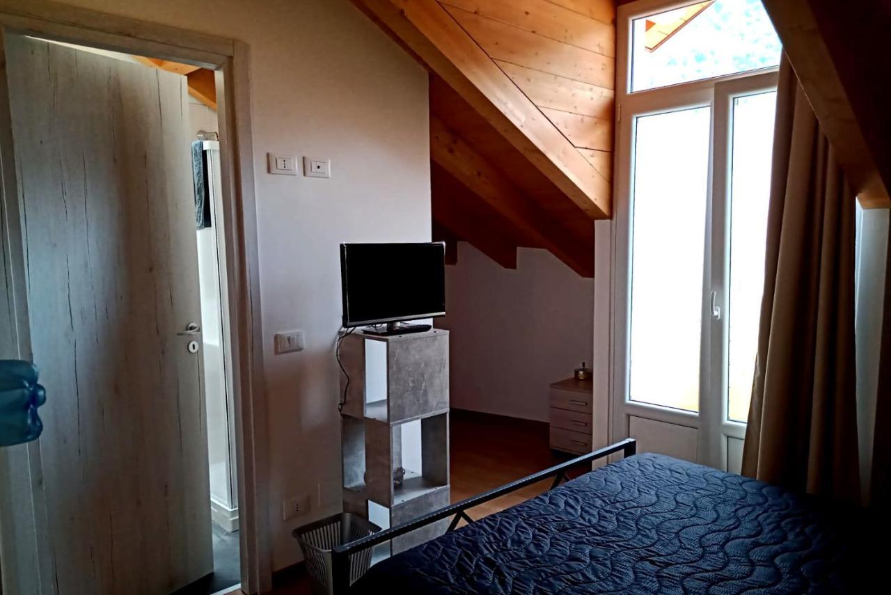 L'Angelo Apartment Omegna Luaran gambar